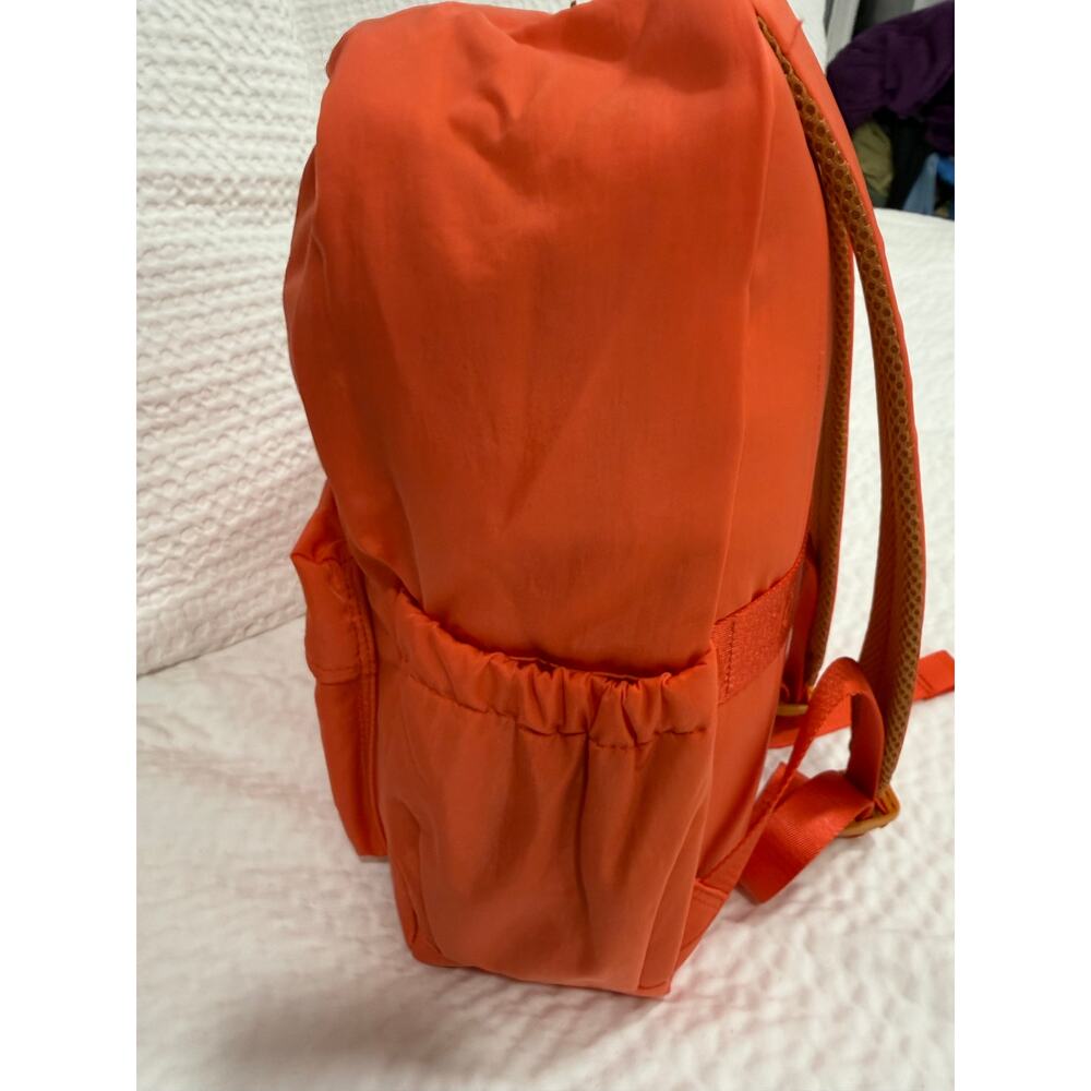 doTERRA Hot Orange Nylon Backpack Travel Daypack School Work Laptop Carryall Bag - Picture 3 of 14